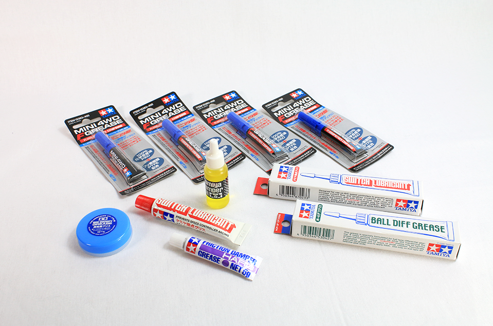 RC car grease
2g plastic tube,  3g aluminum tube with nozzle, 5g inner surface treatment tube, 10g aluminum tube